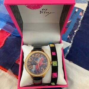 Betsey Johnson Loving Unicorn Majestic Wrist Watch and neon bracelet boxed exc